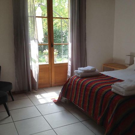 Bed and Breakfast Chez Irene Saint-Quentin-la-Tour Екстер'єр фото